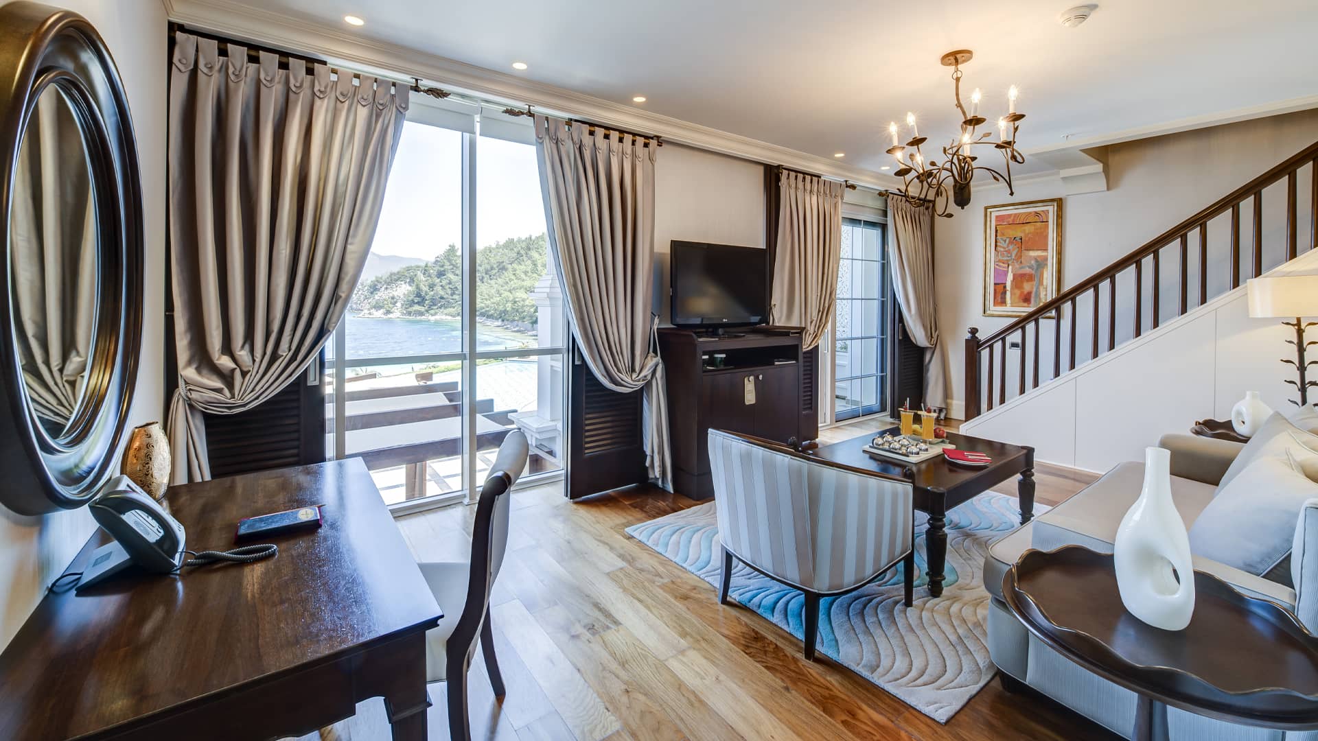 Royal Duplex Suite